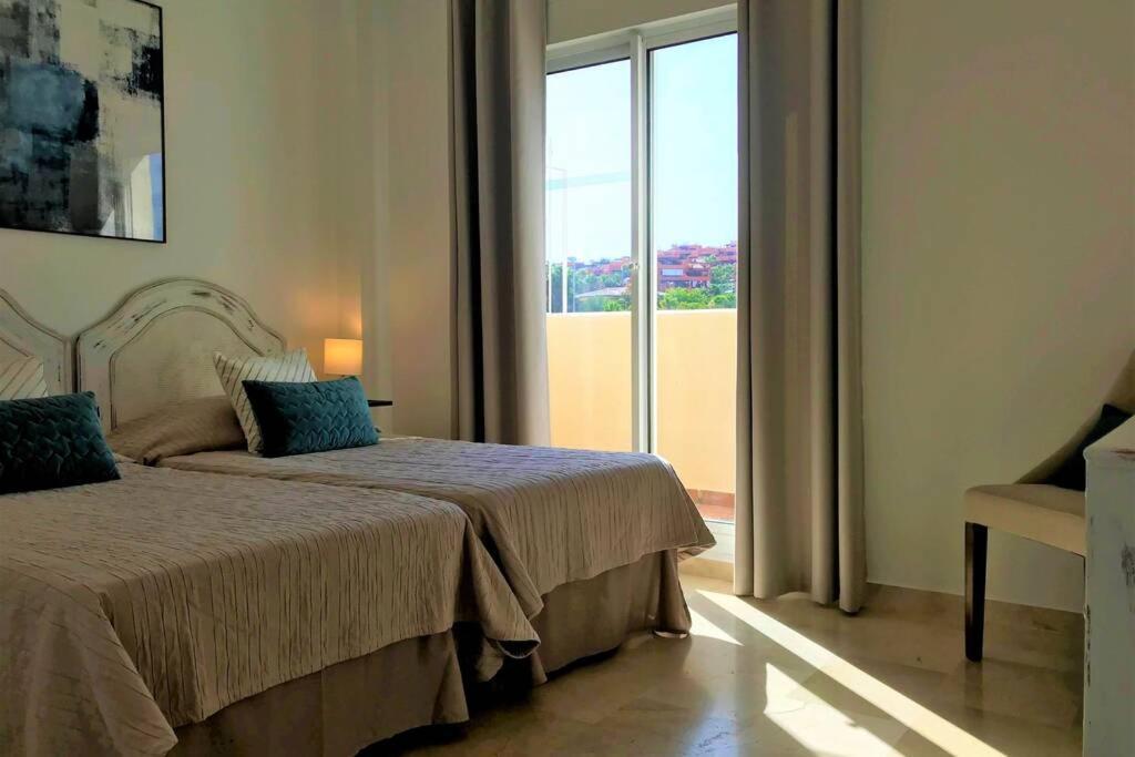 Penthouse Bermuda Beach 2 Эстепона Экстерьер фото